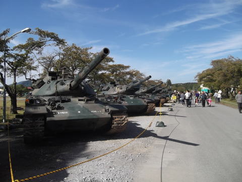 大和町の自衛隊イベントで展示されていた戦車