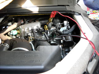 電動ポンプの電源は車のエンジンの発電機から取る